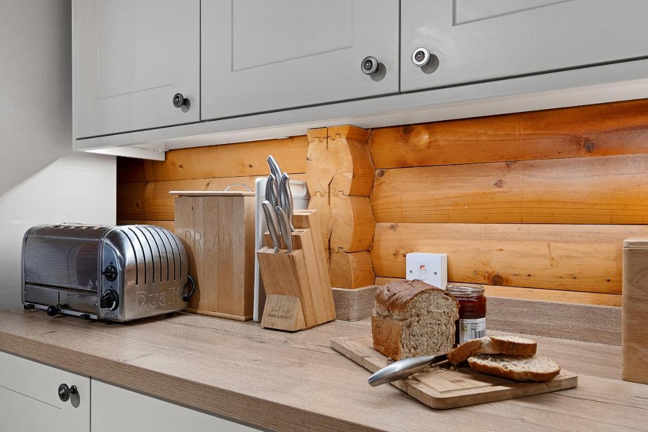 Finest Retreats - The Logs Villa Fort William Bagian luar foto