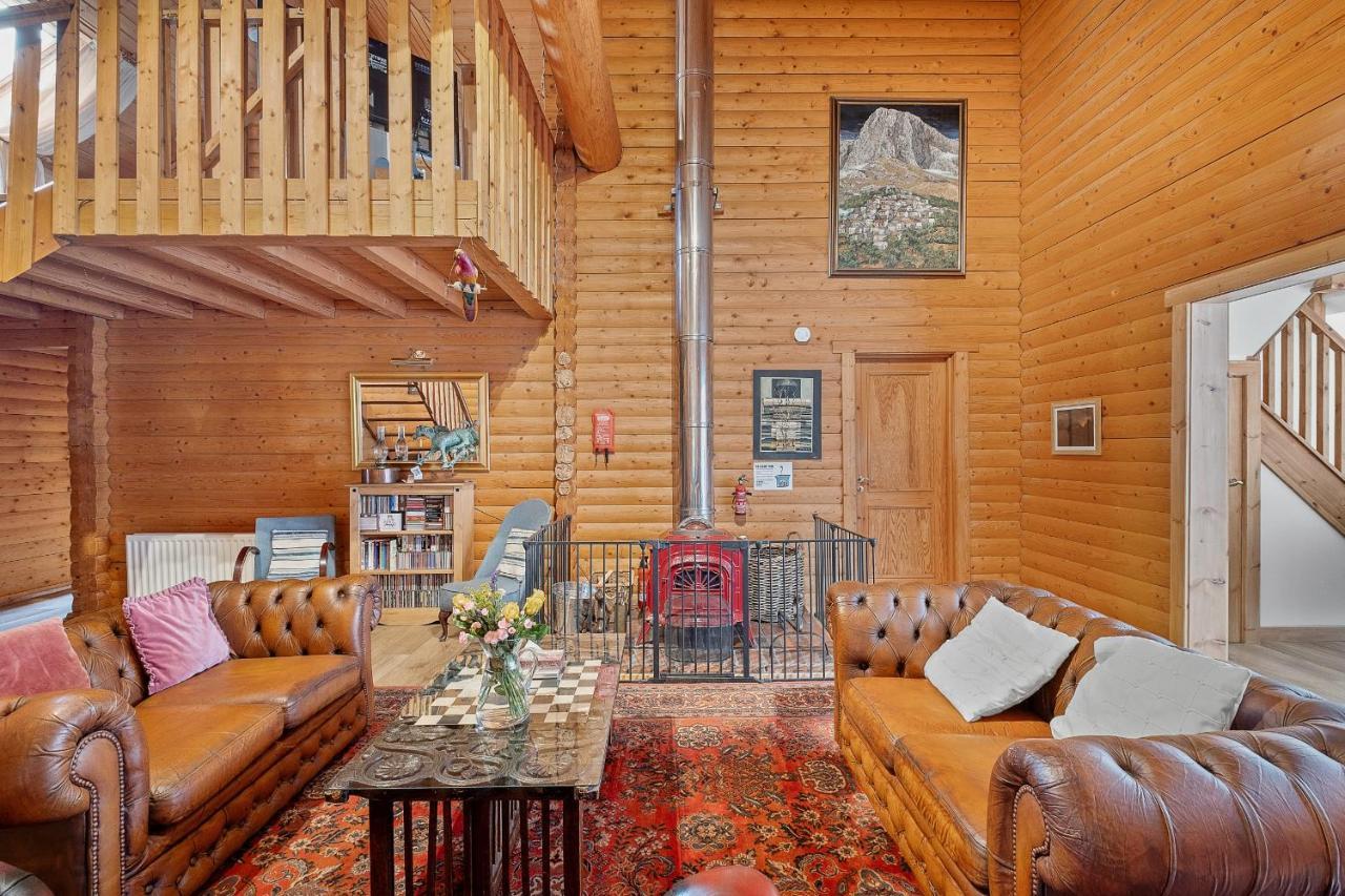 Finest Retreats - The Logs Villa Fort William Bagian luar foto