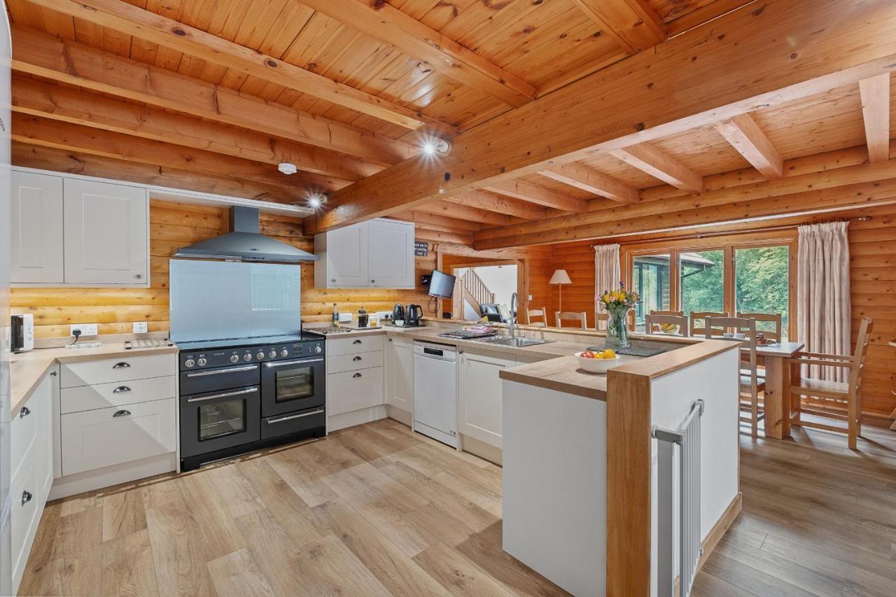 Finest Retreats - The Logs Villa Fort William Bagian luar foto
